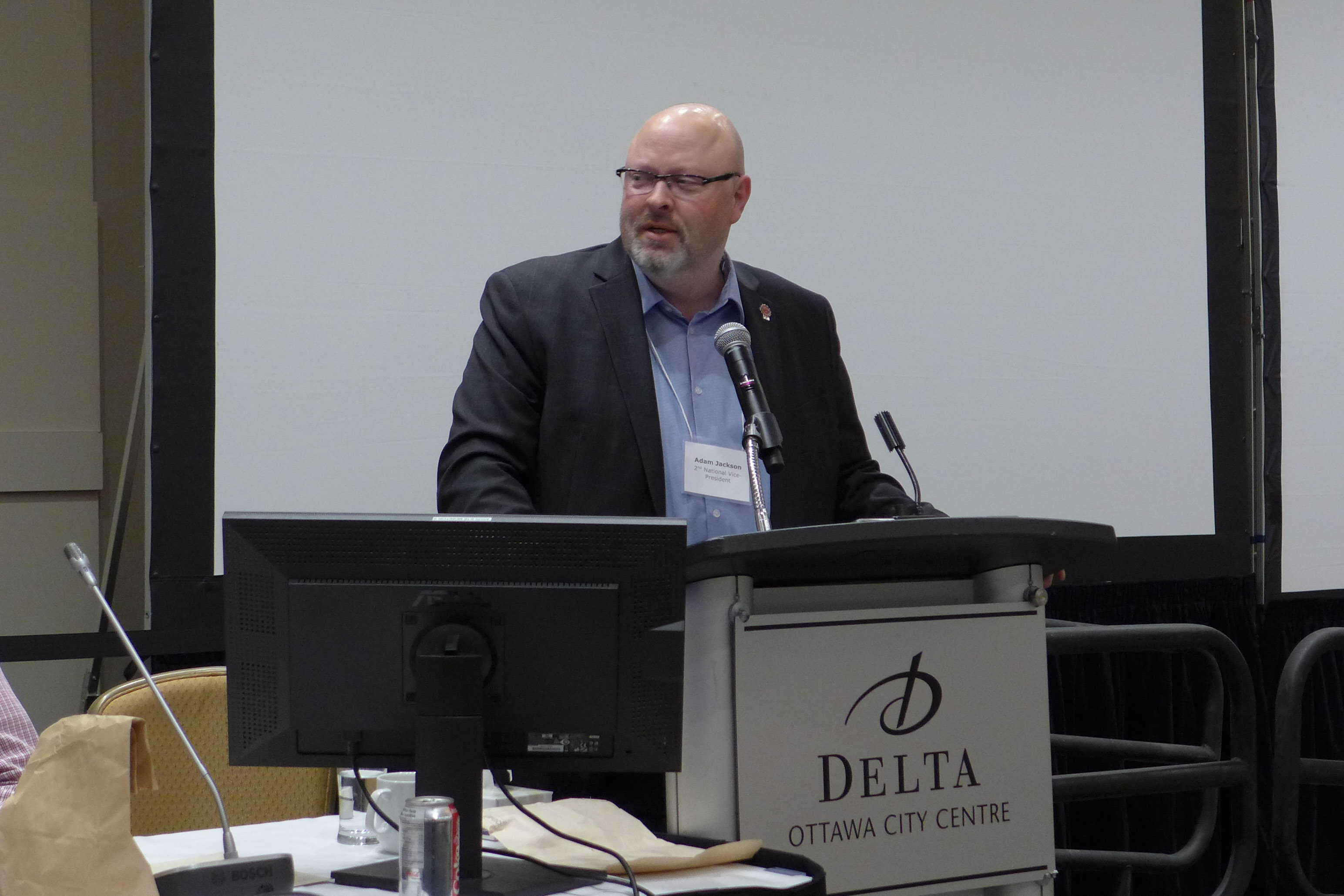 Adam Jackson, président du Comité de négociation