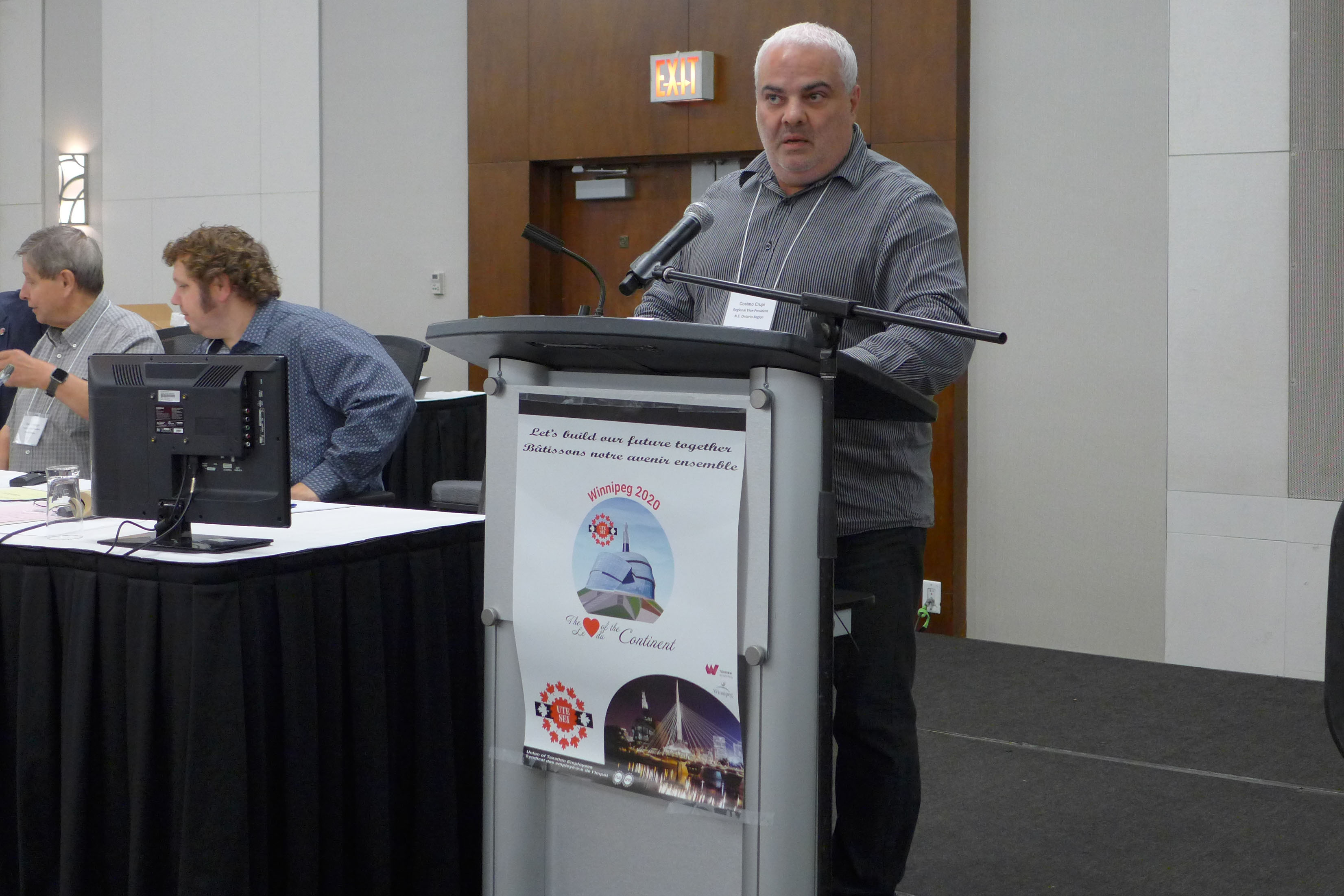Cosimo Crupi, VPR Région du nord et de l'est de l'Ontario et président du Comité des récompenses et des titres honorifiques