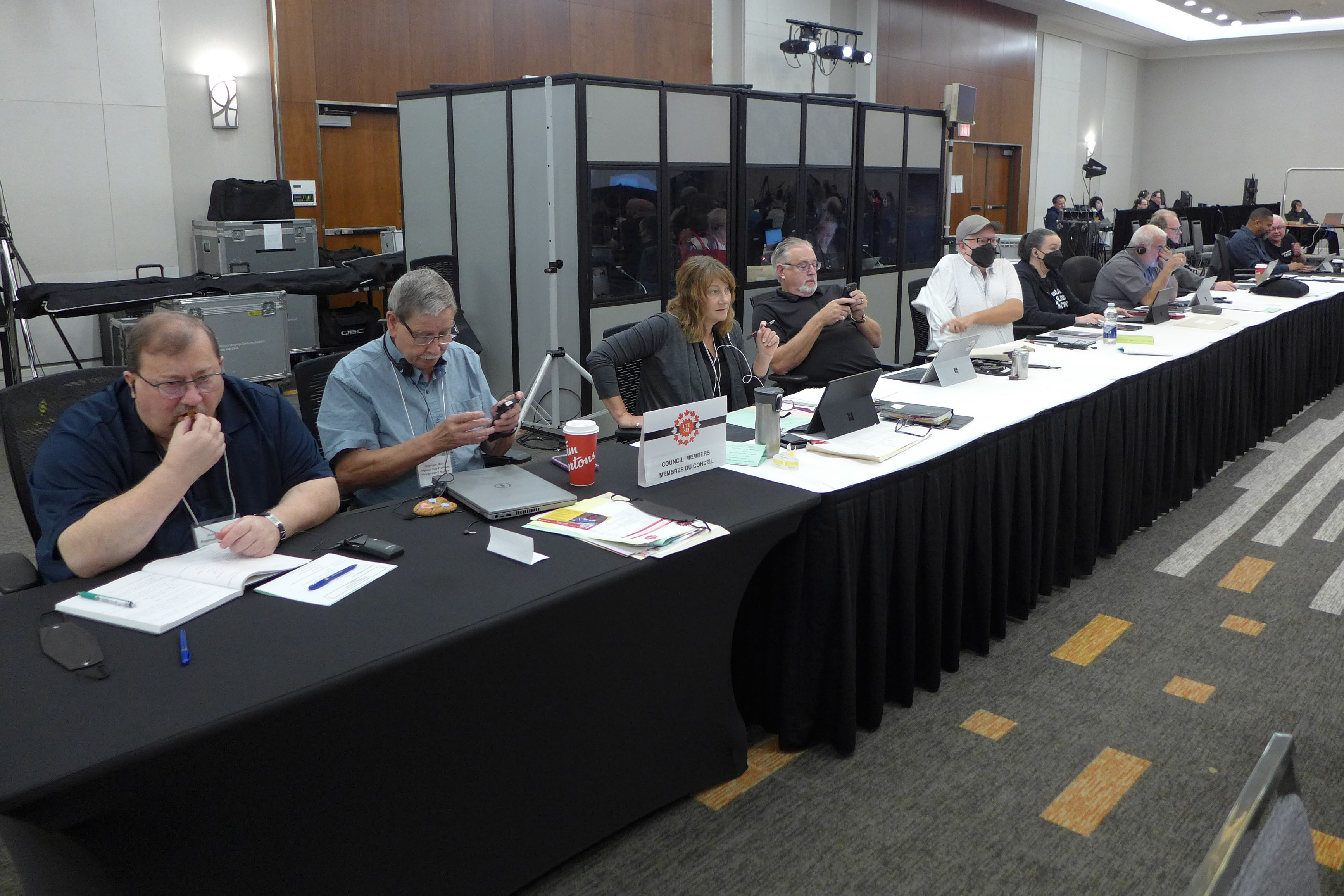 VPRs: Gregory Krokosh, Gary Esslinger, Kimberley Koch, Brian Oldford, Jamie vanSydenborgh, Andria Cullen, Cosimo Crupi, David Lanthier, Eddy Aristil