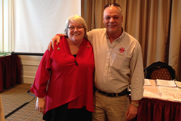 Robyn Benson, Présidente nationale de l'AFPC et Doug Gaetz,  VPR Atlantique 