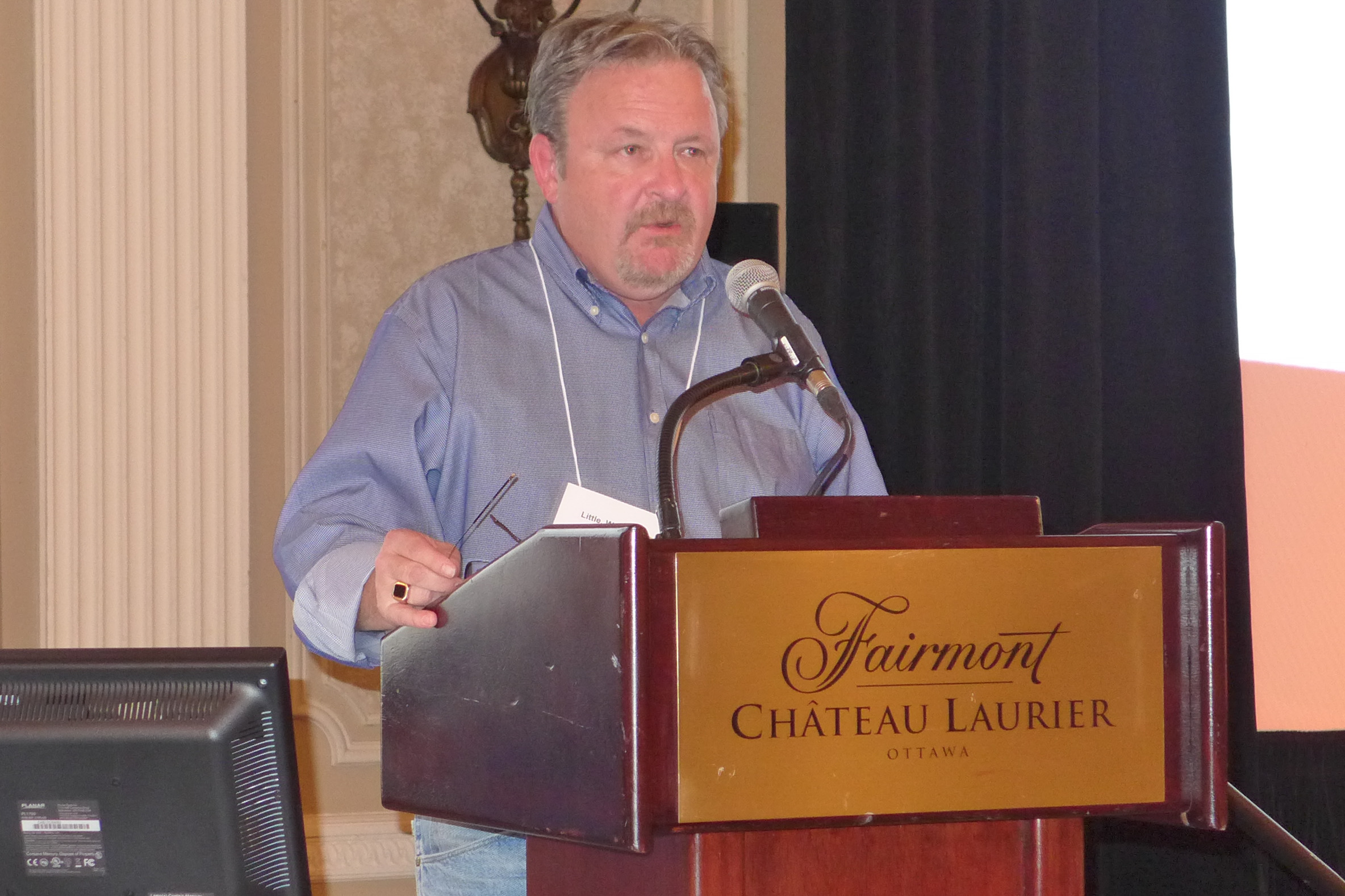 Wayne Little, VPR et Co-président du Comité des récompenses et des titres honorifiques