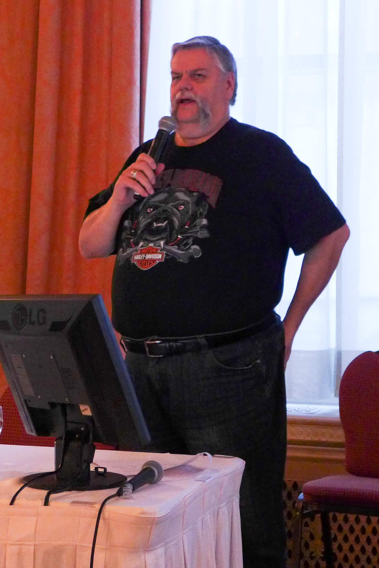 Président national, Robert Campbell