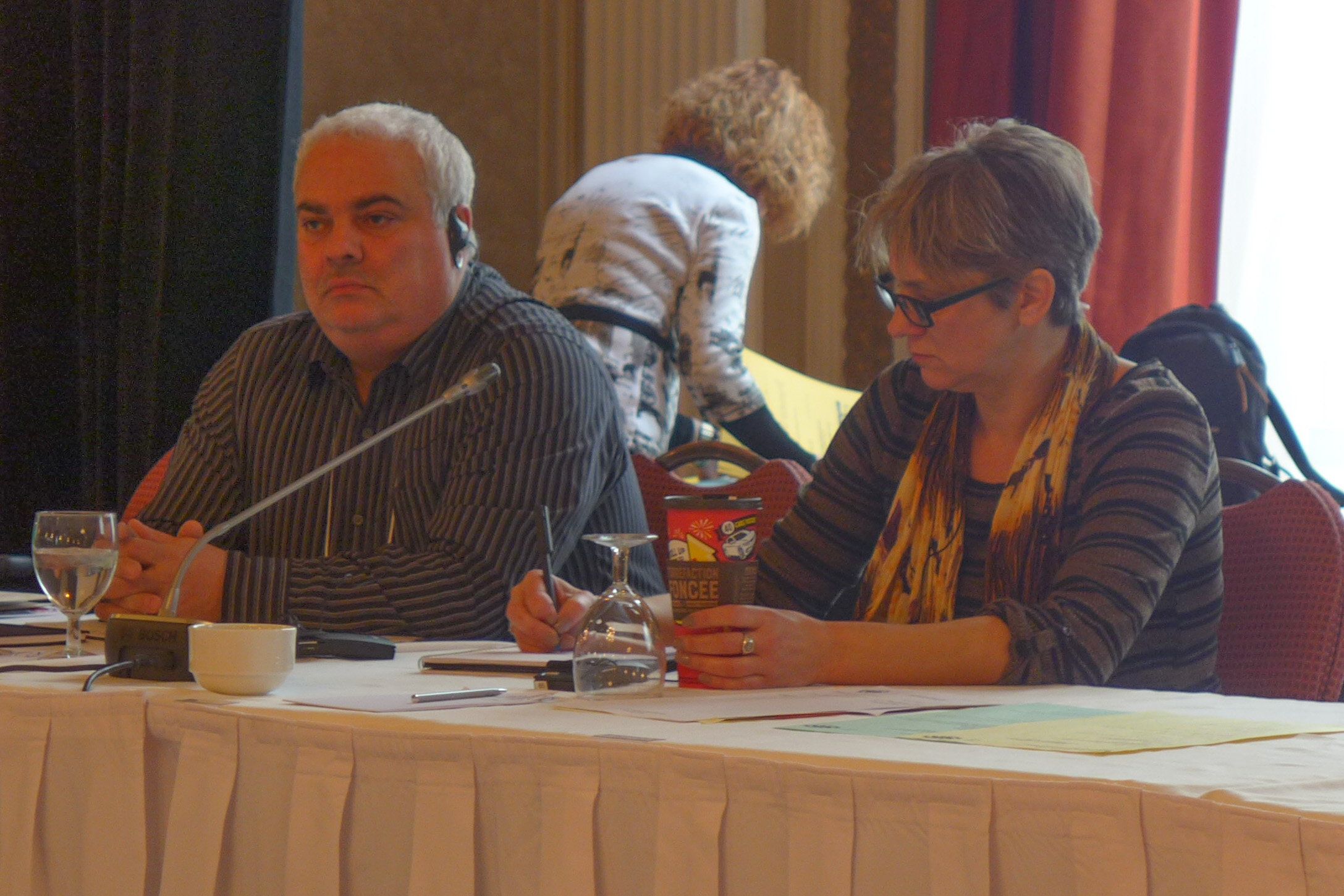 Cosimo Crupi et Theresa Greenough, Comité sur le réaménagement des effectifs