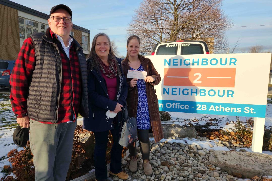Jamie vanSydenborgh, VPR et Gina Degner, présidente intérimaire de la section locale 00014