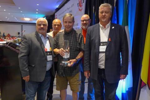 Cosimo Crupi, Doug Gaetz, Membre à vie - Gary Esslinger, Adam Jackson, Marc Brière